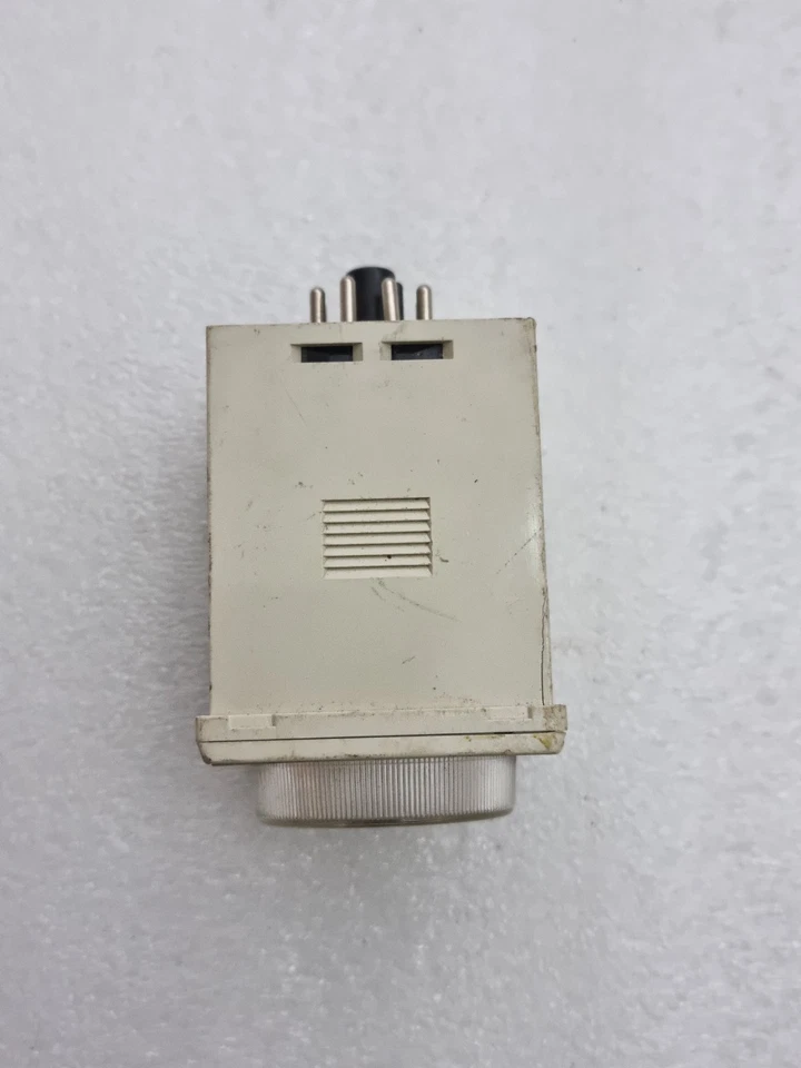 Fuji Electric MS4SA Super Timer 100-240Vac 50/60Hz 0.05s-60h